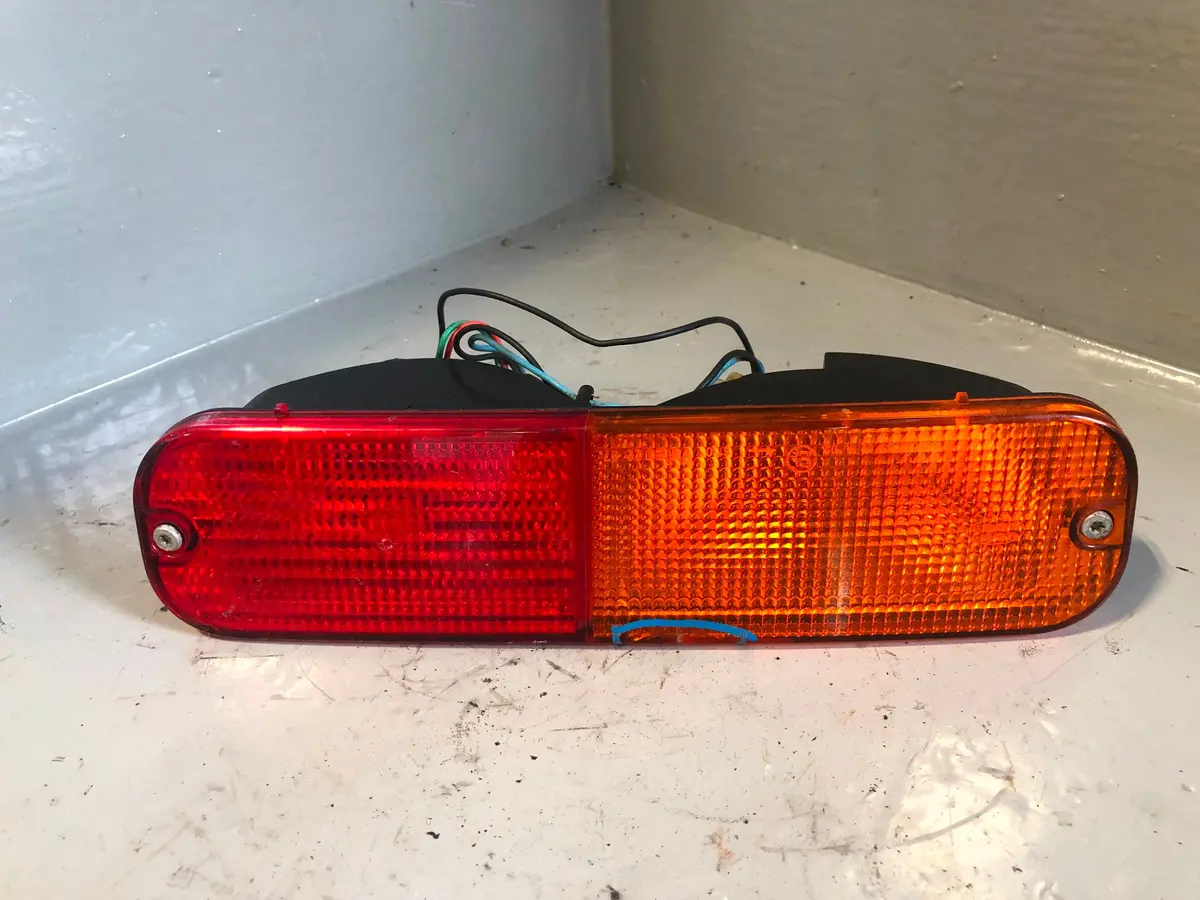 Freelander 1 Rear Light Near Side Indicator Bumper Amber Land Rover 1998 To 2004 1