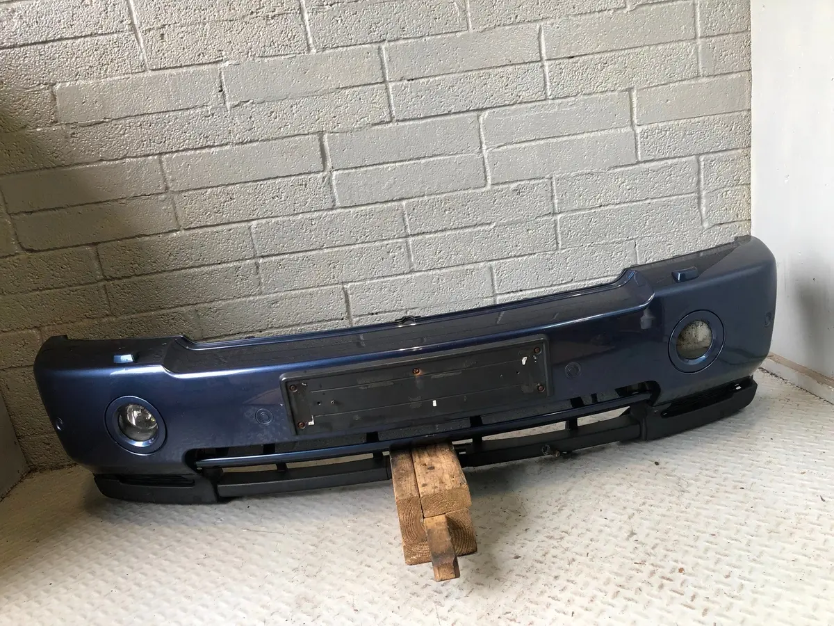 Range Rover L322 Front Bumper In Cairns Blue Lrc 849 2006 To 2009 L16125 2