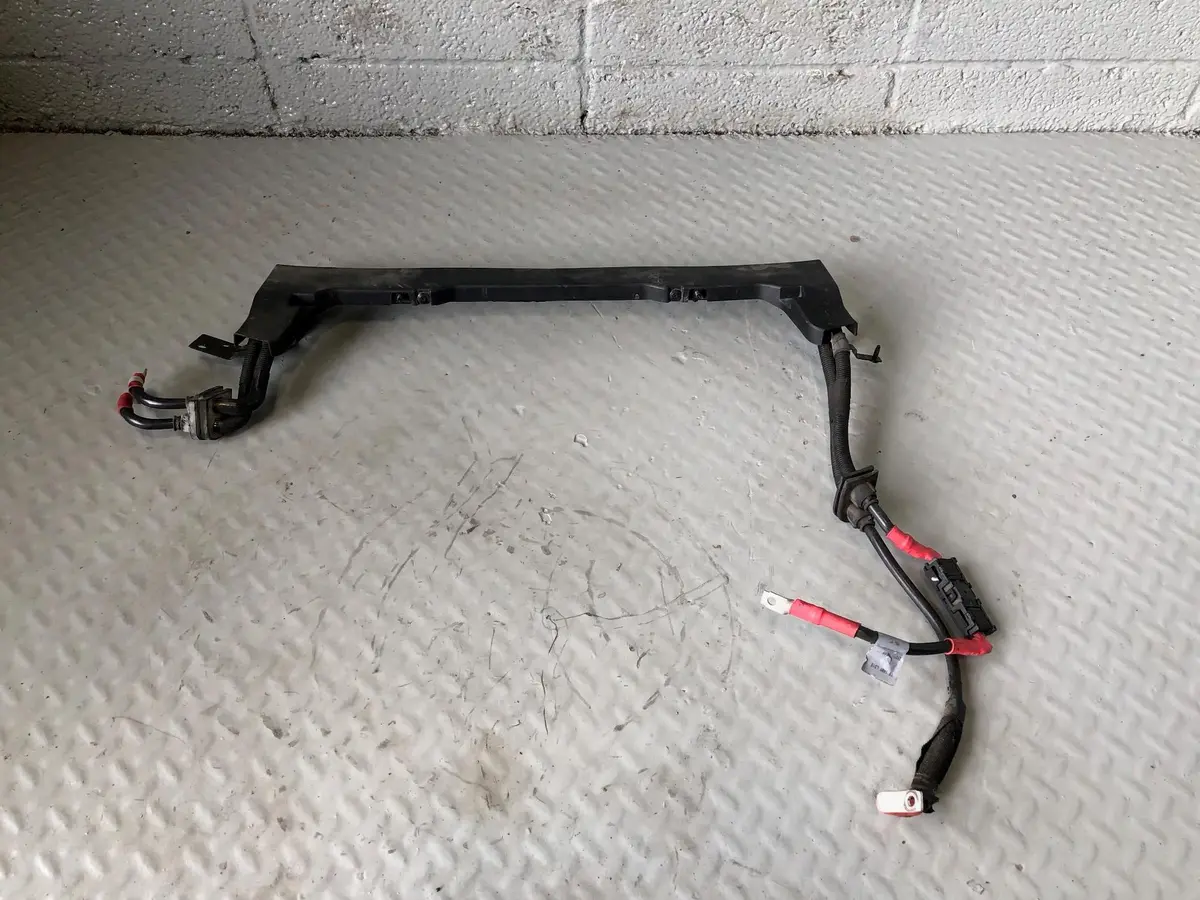 Discovery 4 Positive Battery Cable 3.0 Tdv6 2009 To 2016 Land Rover K19085 1