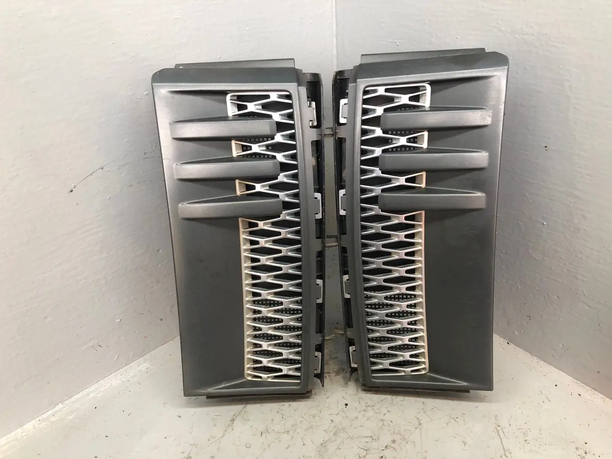 Range Rover L322 Wing Side Grilles Vents Late Facelift 2010 To 2013 L24026 1