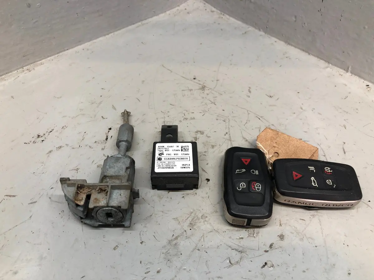 Range Rover L322 Key Remote And Blade With Door Lock Keyless 2009 To 2013 L24026 1