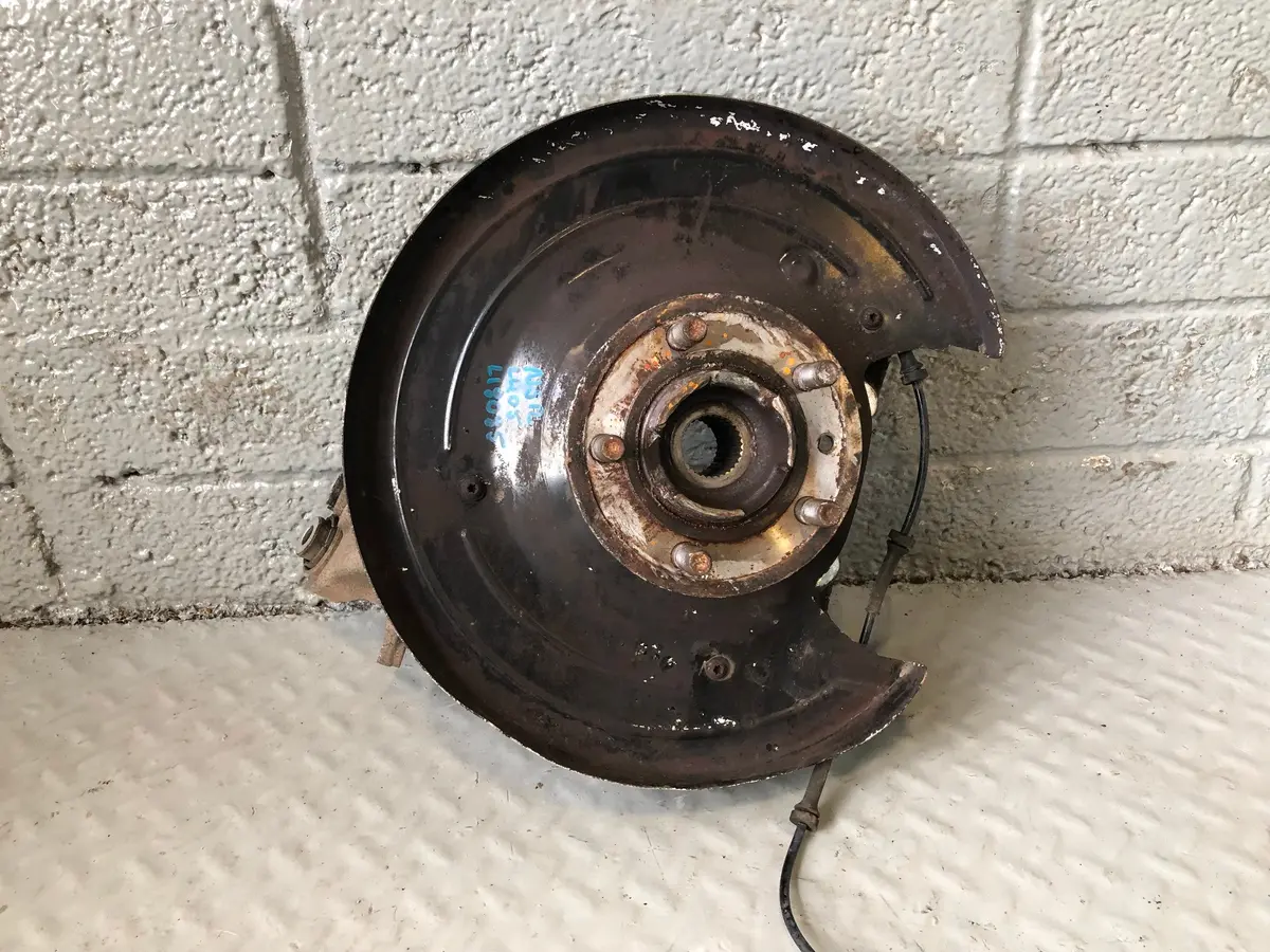 Range Rover L405 Hub Assembly Near Side Rear With Abs Sensor 2013 To 2017 L18085 1