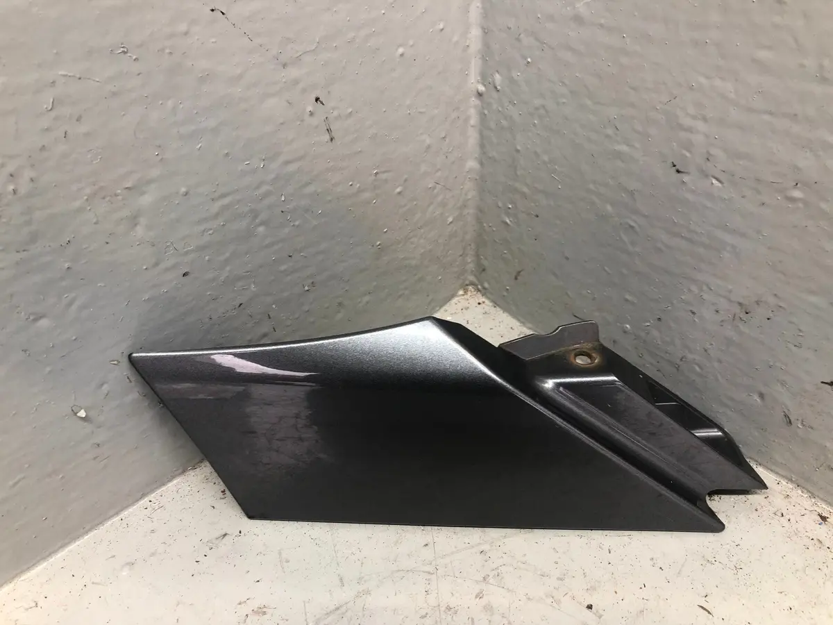 Discovery Sport Wing Trim Off Side Fk72-16D280-Ad Corris Grey L550 Land Rover 1
