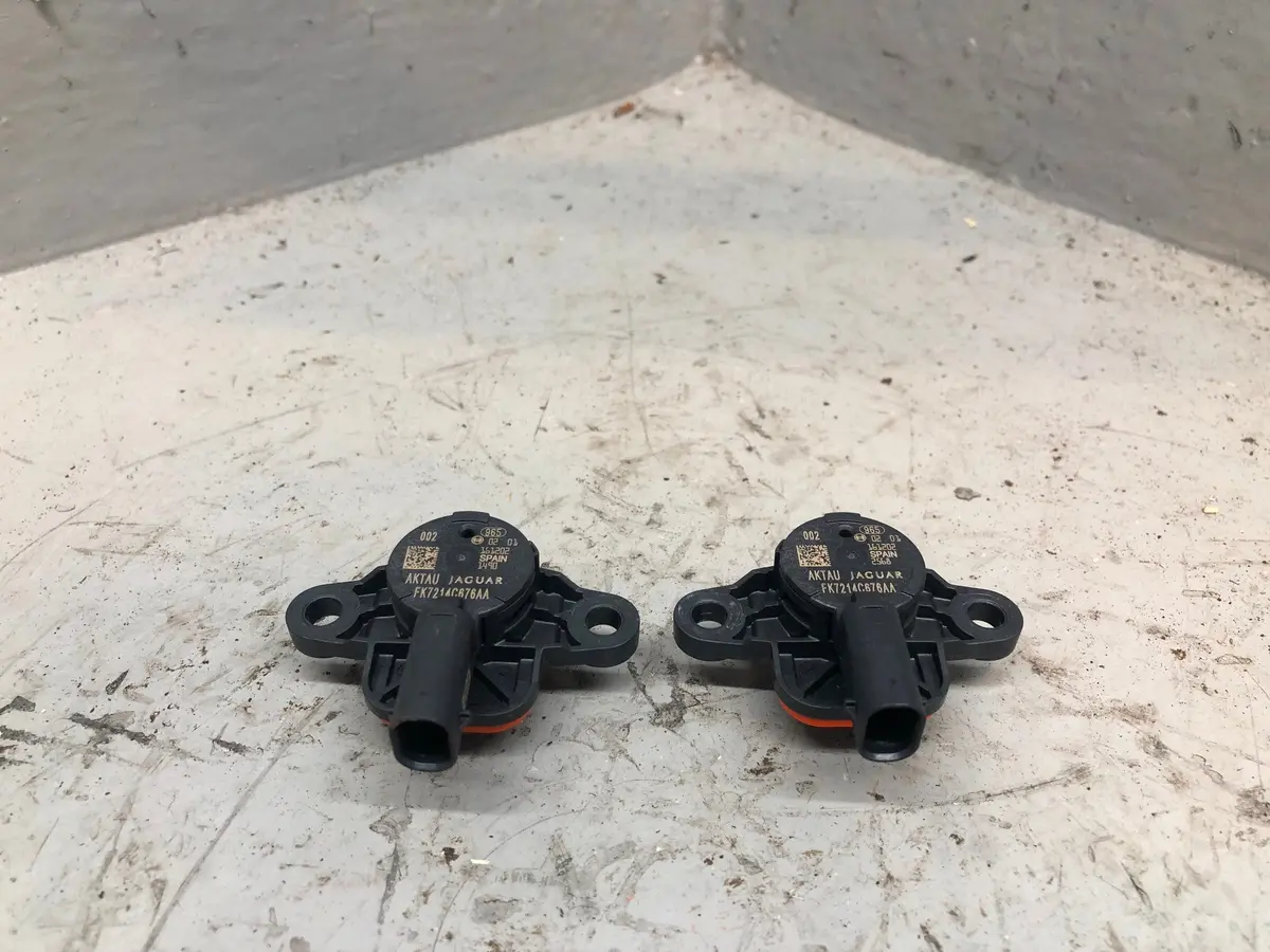 Discovery Sport Crash Sensor Srs Safety Pair Fk7214c676aa L550 Land Rover 1
