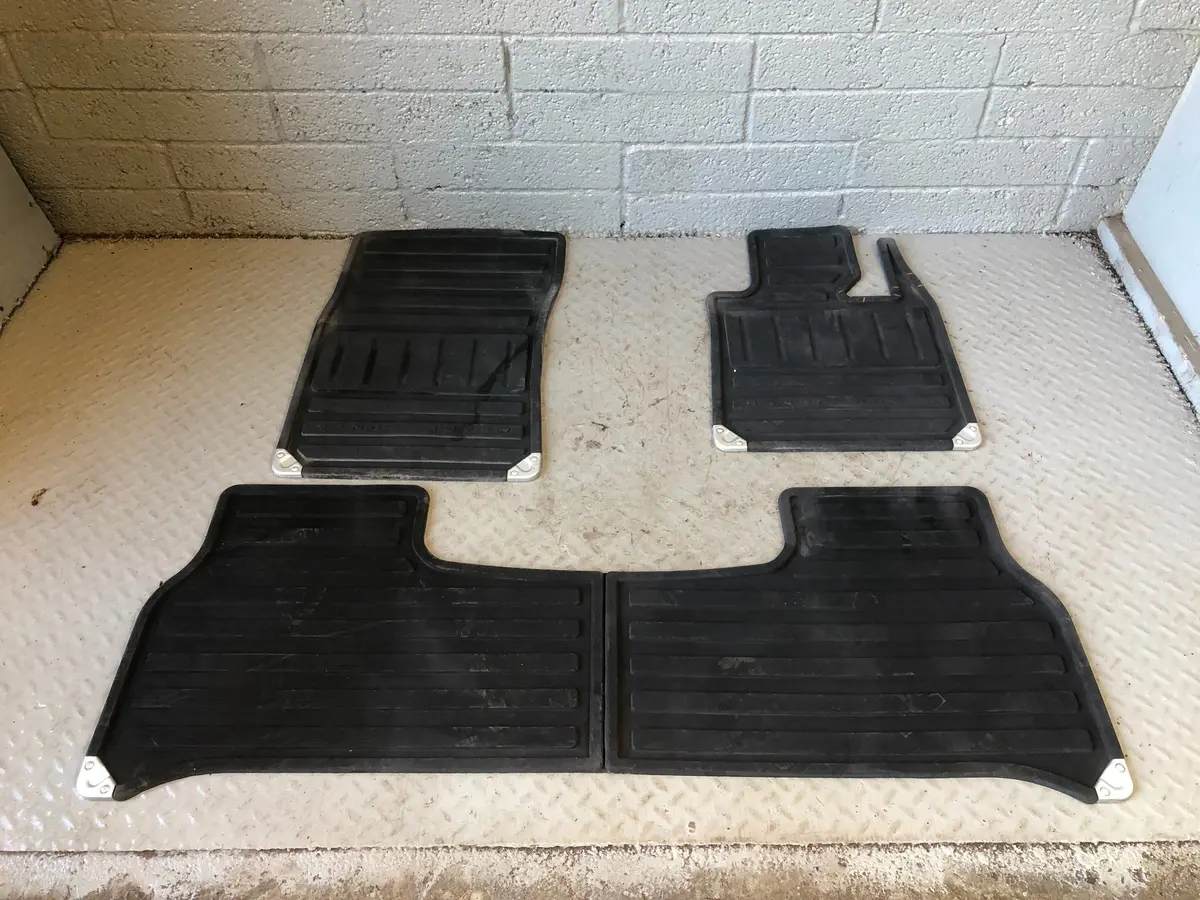 Range Rover L322 Rubber Floor Mats Set Of 4 Heavy Duty 2002 To 2013 R24036 1