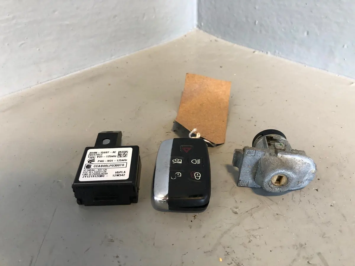 Range Rover Evoque Key Remote And Blade With Door Lock 2011 To 2015 L02095 1