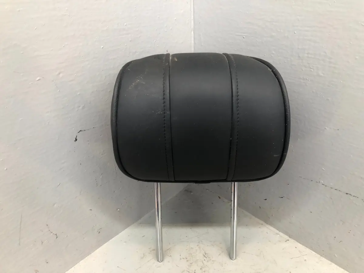 Range Rover L322 Rear Headrest Off Side Leather In Black Facelift 2006 To 2009 1