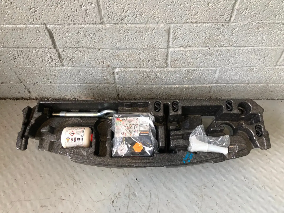 Discovery Sport Tool Storage Boot Kit Compressor L550 Land Rover 2014 To 2019 1