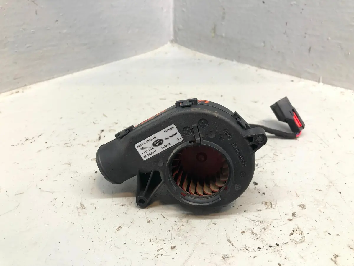 Range Rover L322 Ecu Control Box Cooling Fan Ah42-10E920-Ab 2010 To 2013 1