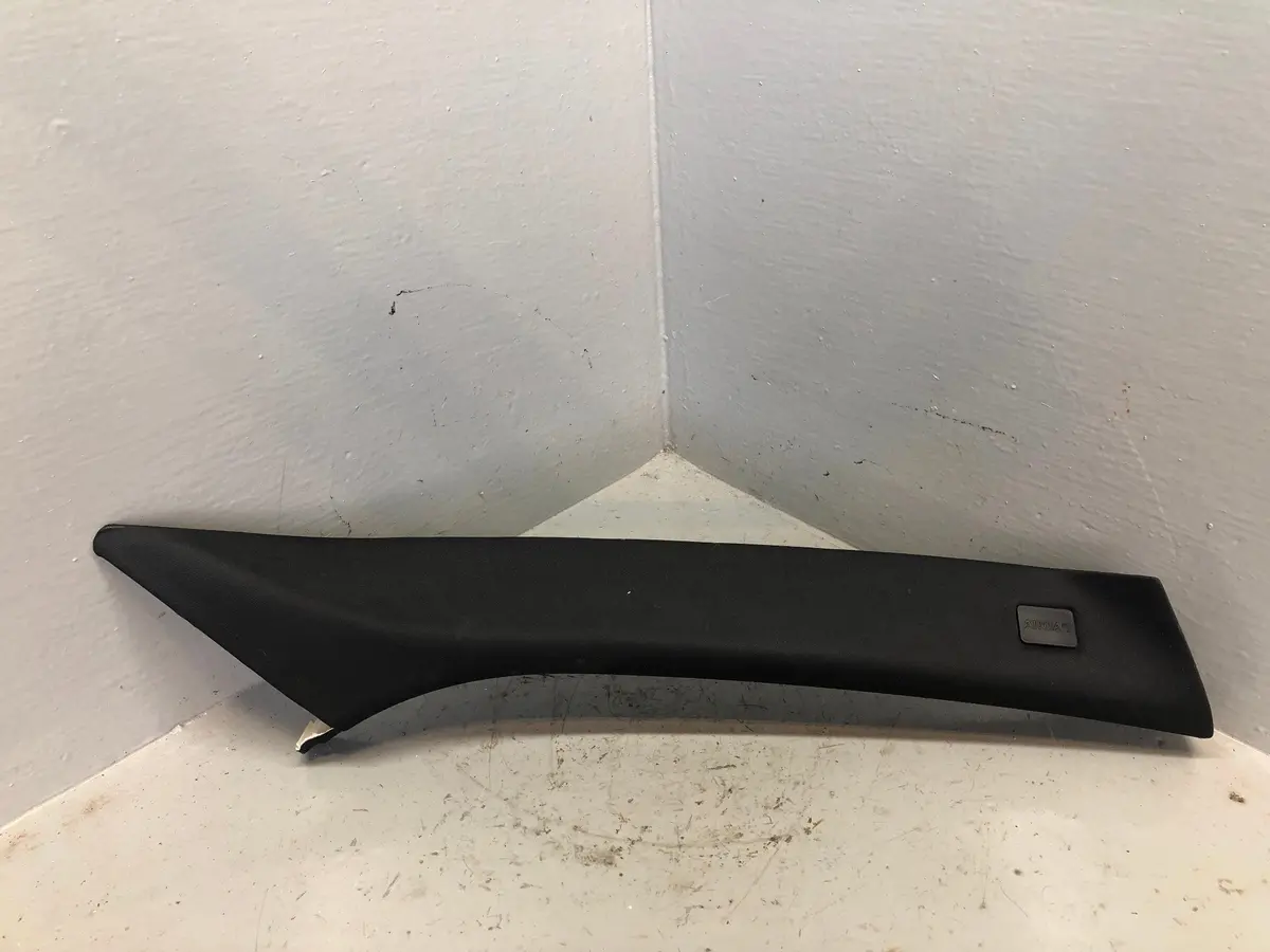 Discovery Sport A Pillar Trim Off Side Right Black Interior L550 Land Rover 1