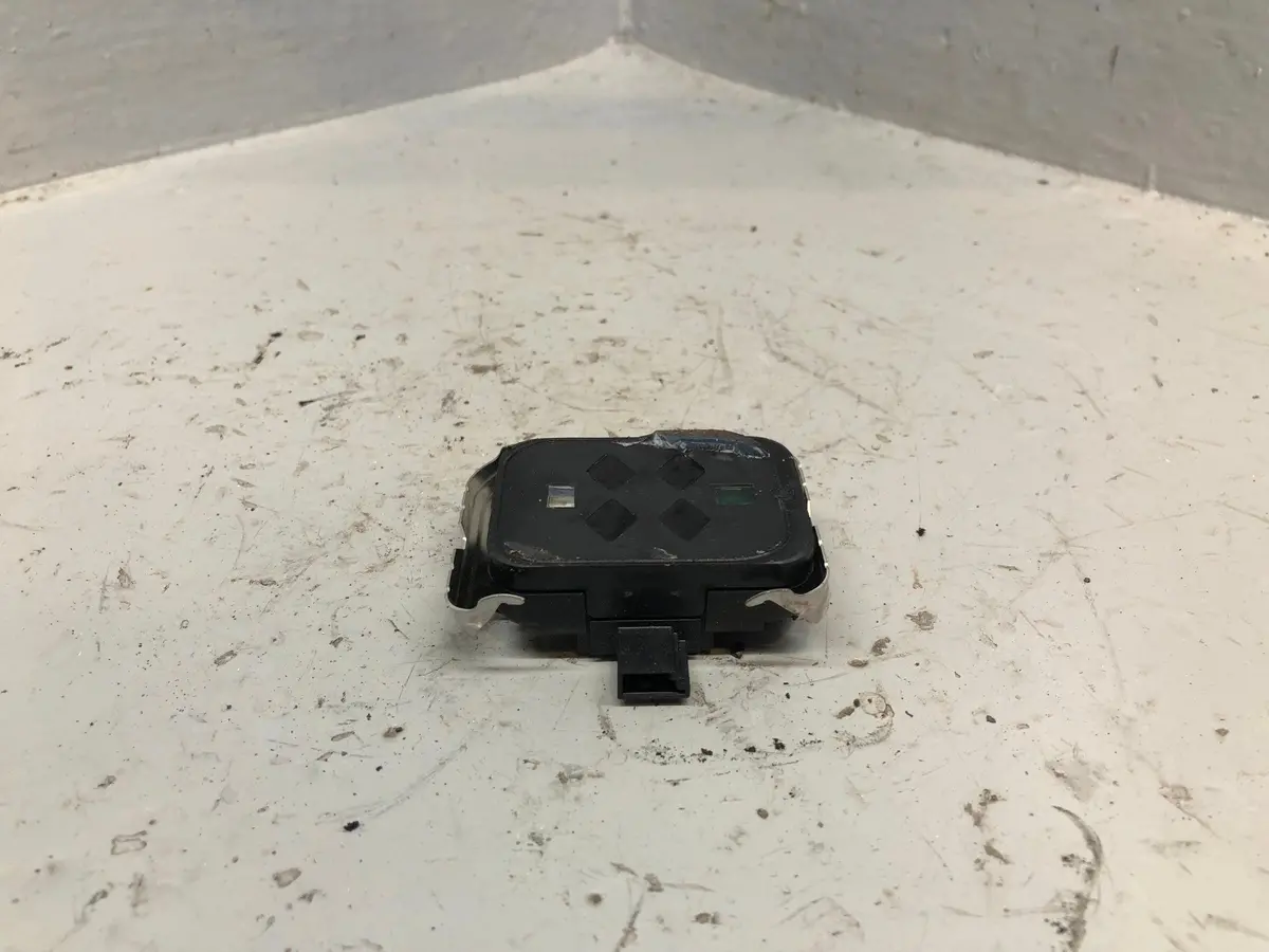 Range Rover L322 Windscreen Rain Sensor 8X23-17D547-Ae 2010 To 2013 1
