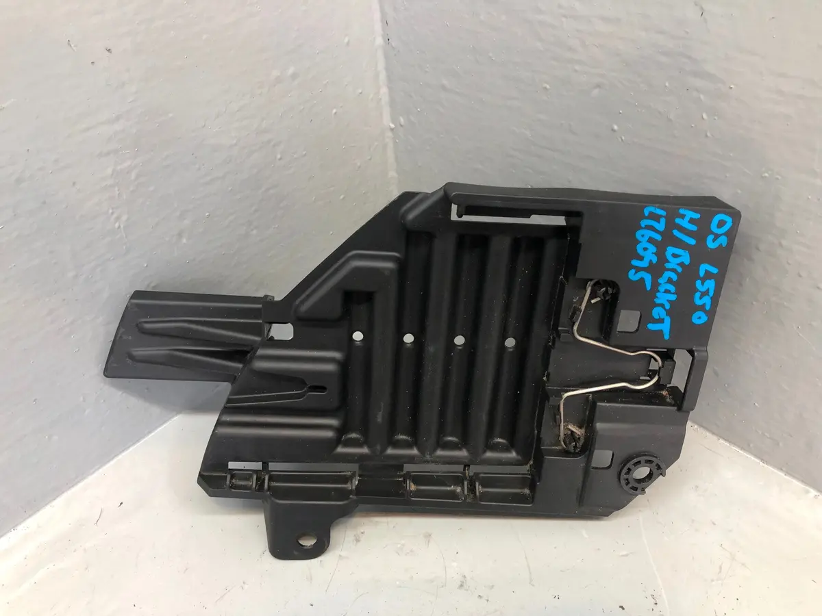 Discovery Sport Headlight Bracket Off Side Right L550 Land Rover 2014 To 2019 1