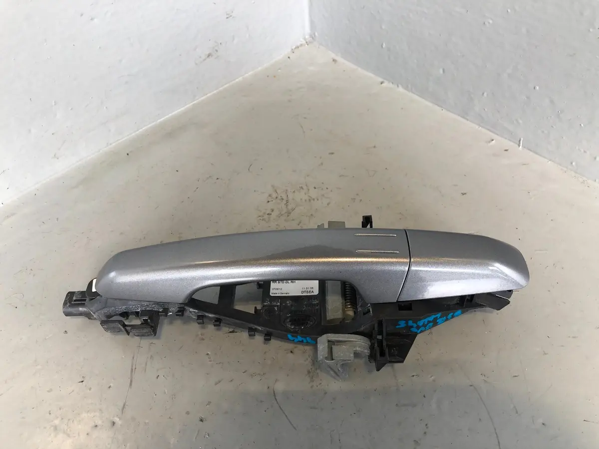 Range Rover Evoque Door Handle Exterior Off Side Rear Orkney Grey L538 1