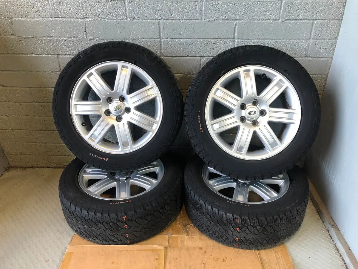 Range Rover L322 Alloy Wheels And Tyres X4 19" 255/55R19 2002 To 2013 R30016 1