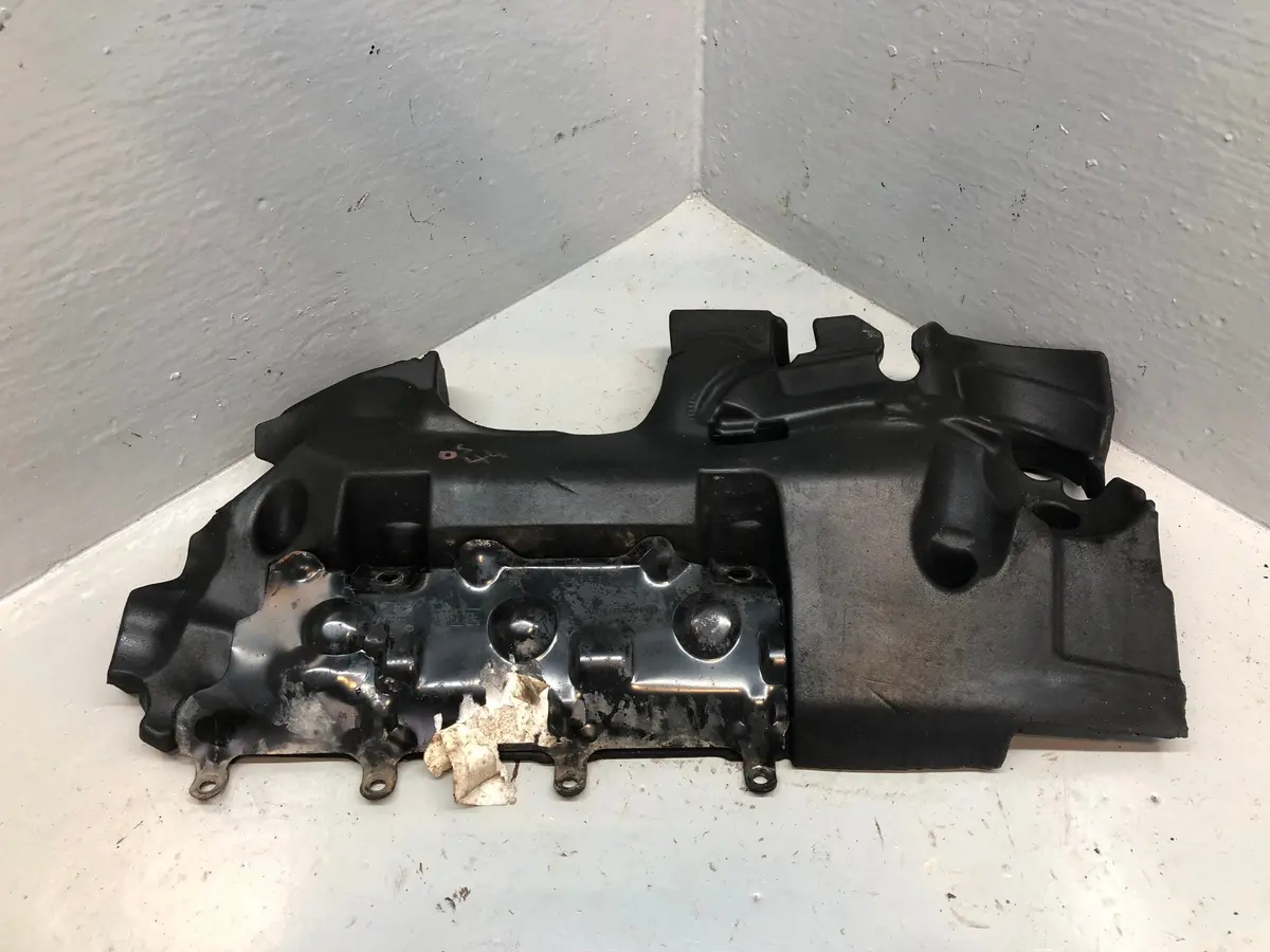 Range Rover L322 Injector Cover 4.4 Tdv8 Ah4q-9U550 Db Off Side 2010 To 2013 1