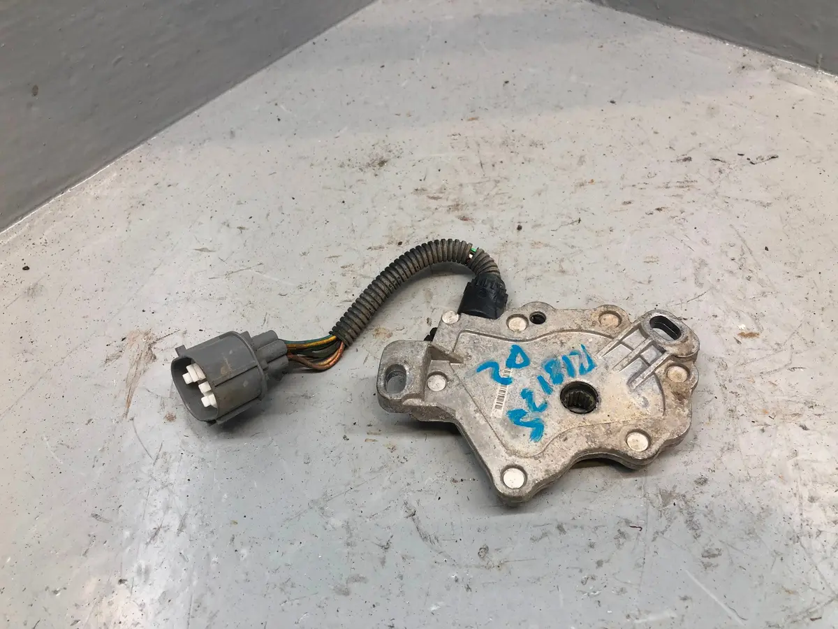 Discovery 2 Inhibitor Switch Xyz Gear Position Sensor Land Rover Uhb100190 1