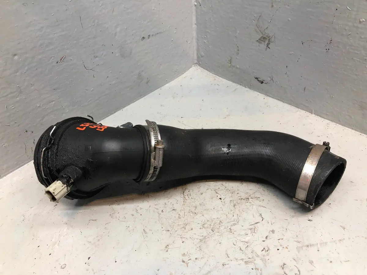 Range Rover L322 Air Box Intake Pipe With Sensor 12Z04014 4.4 Tdv8 2010 To 2013 1