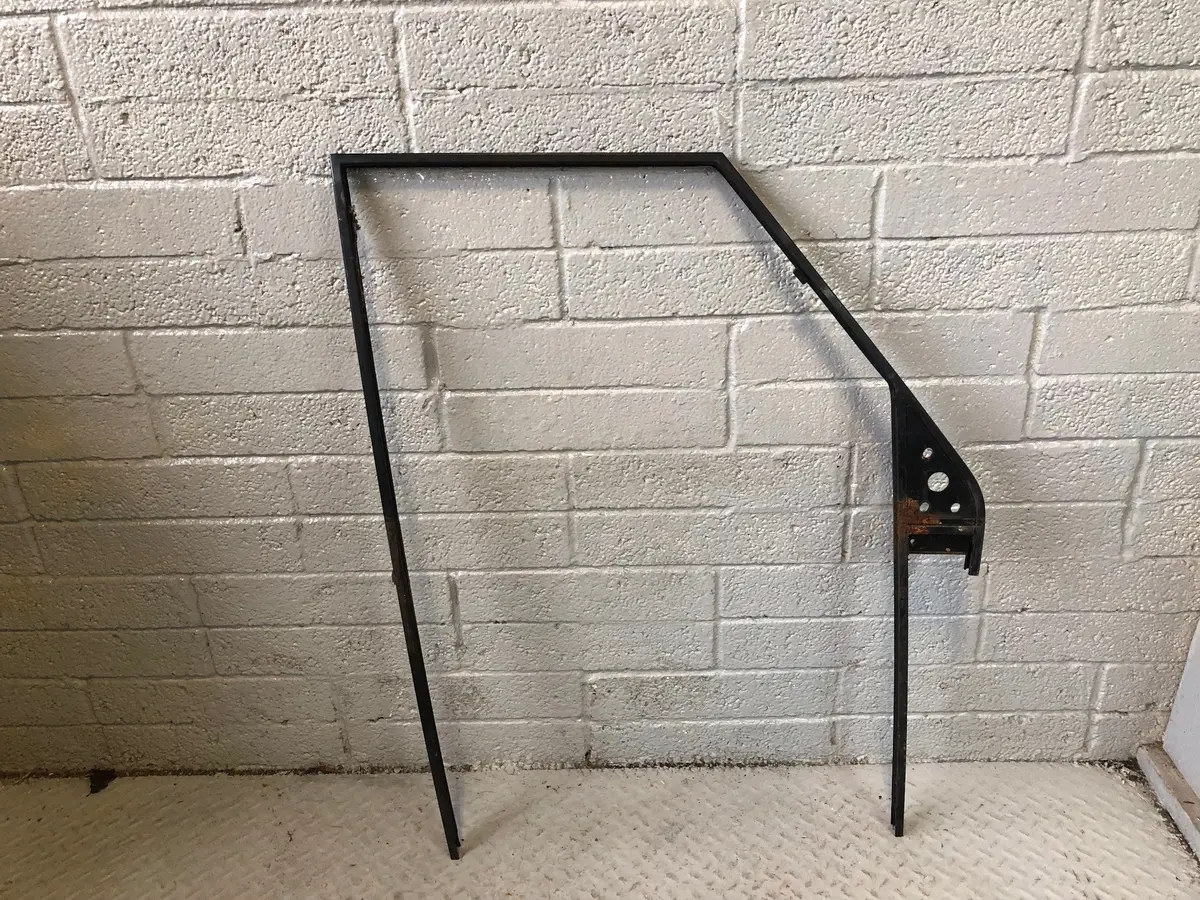 Discovery 2 Door Frame Window Off Side Front Land Rover 1998 To 2004 R18125 1