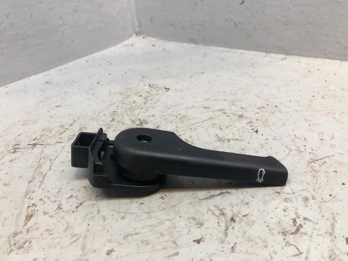 Discovery Sport Bonnet Release Lever Handle L550 Land Rover 2014 To 2019 1