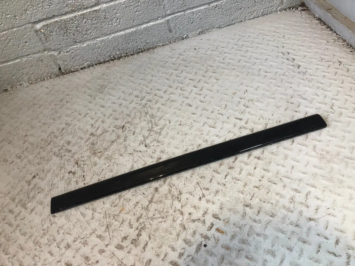 Discovery 4 Top Window Roof Trim Near Side Rear Land Rover 2009 To 2014 2