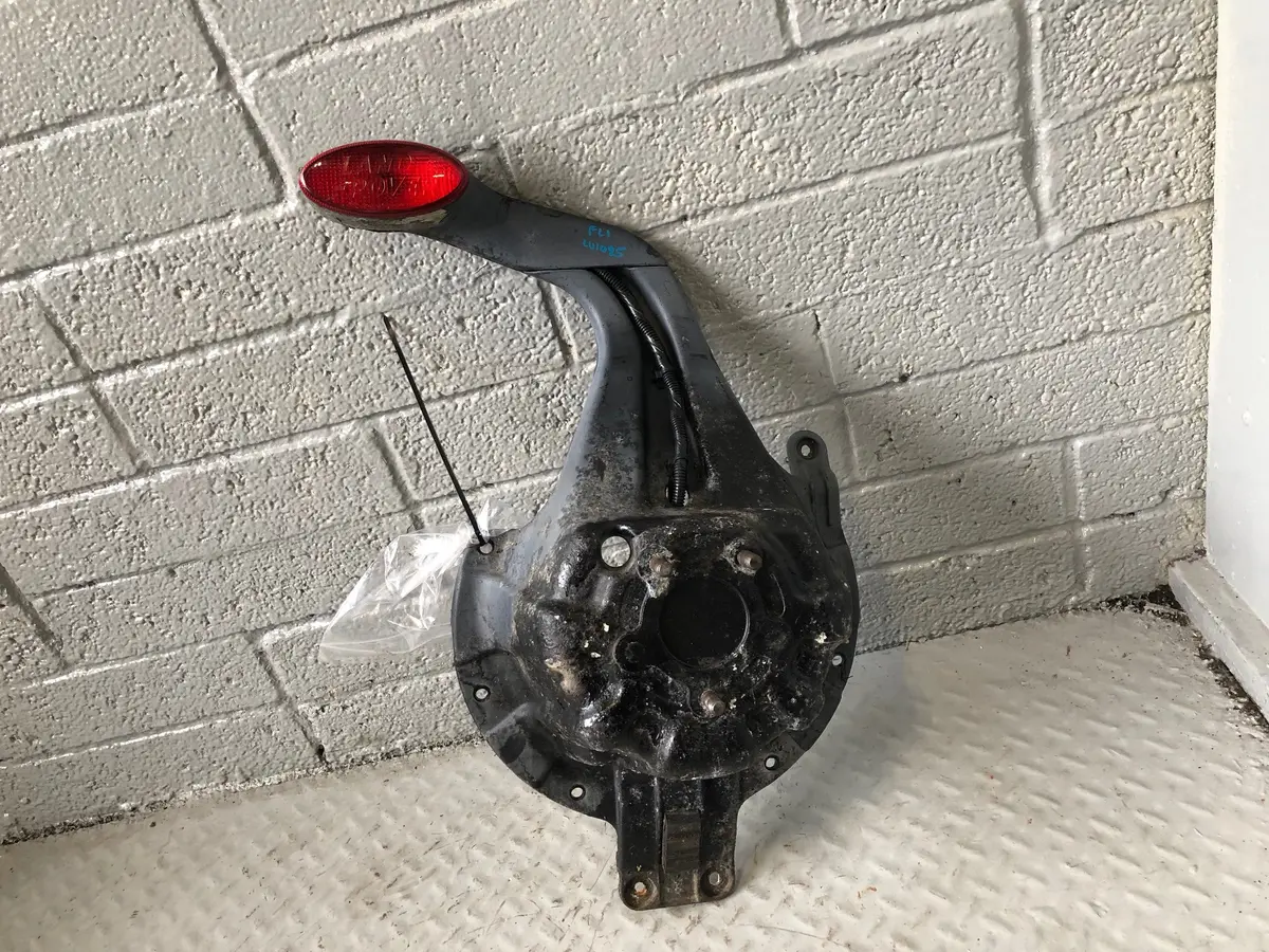Freelander 1 Spare Wheel Carrier And Brake Light Land Rover 1998 To 2006 L01085 1