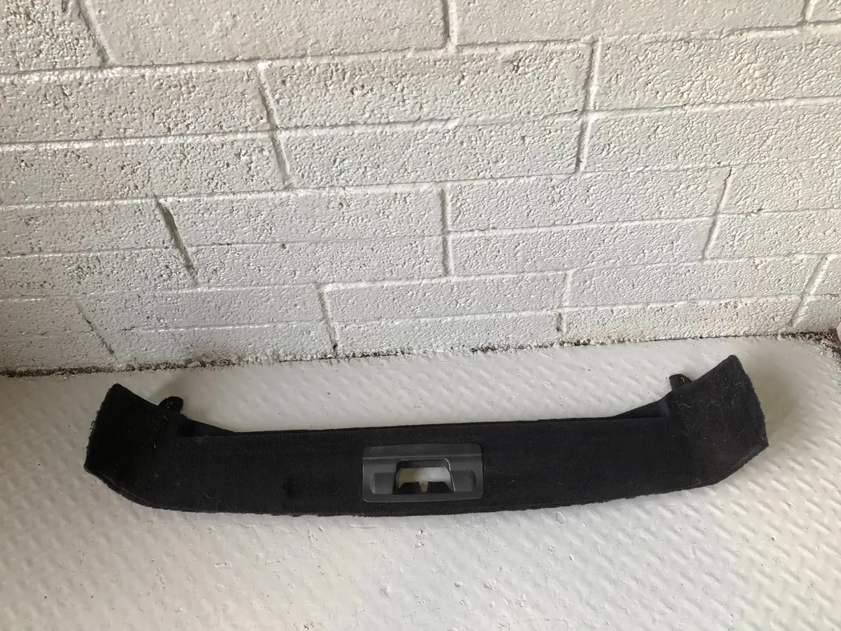 Range Rover Sport Boot Trim Tailgate Lock Surround Carpet Black 2005 To 2009 1