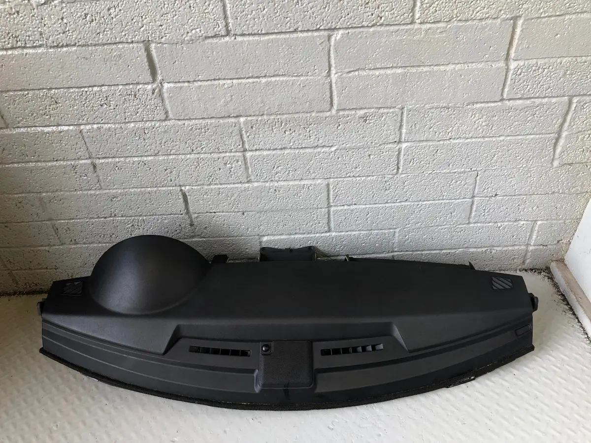 Discovery 3 Dashboard Black With Passenger Airbag Non Sat Nav Vehicles K05036 1