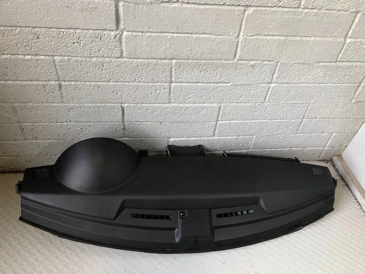Discovery 3 Dashboard Black With Passenger Airbag Non Sat Nav Vehicles K05036 2