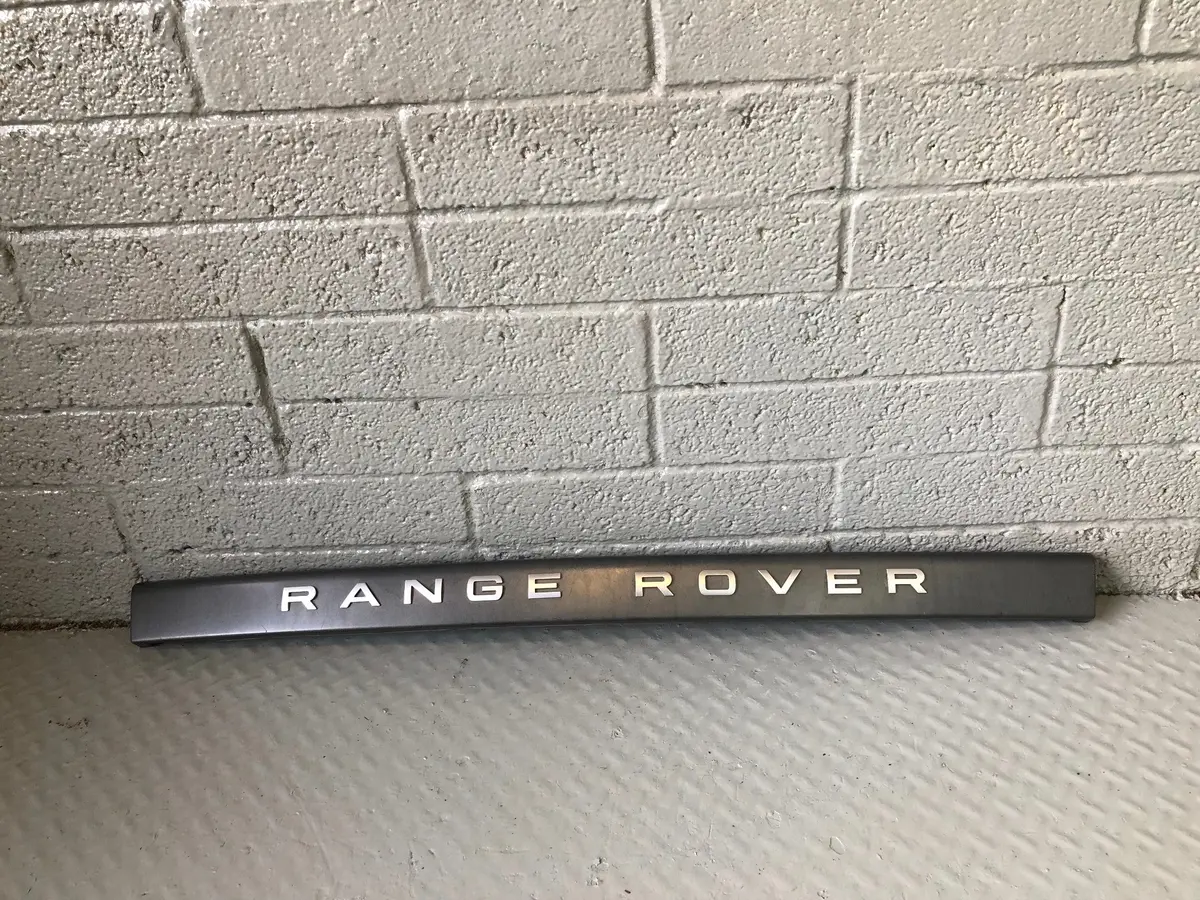 Range Rover Sport Tailgate Lower Trim Panel In Grey L320 2005 To 2009 R04036 1