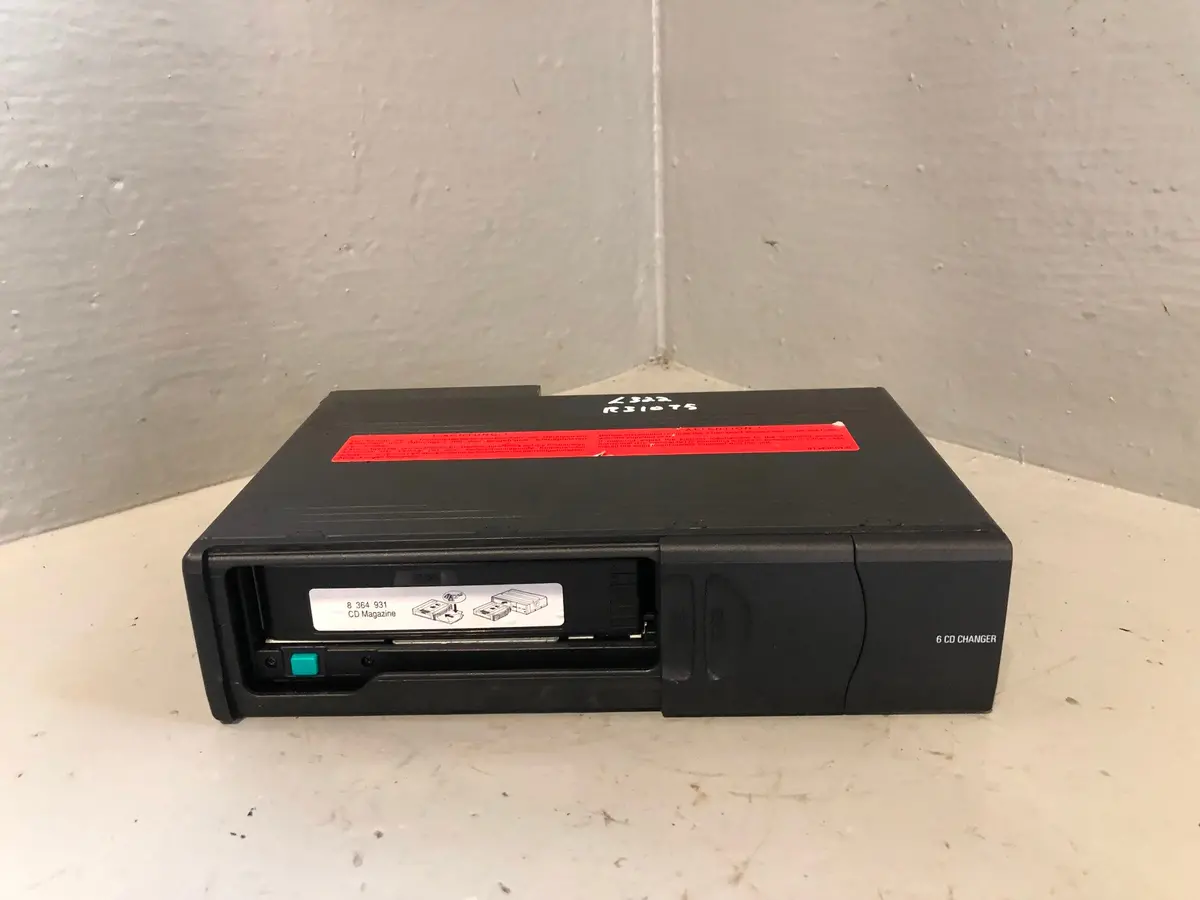Range Rover L322 Cd Changer 65.12-6 946 990-01 6 Disc 2002 To 2005 Land Rover 1
