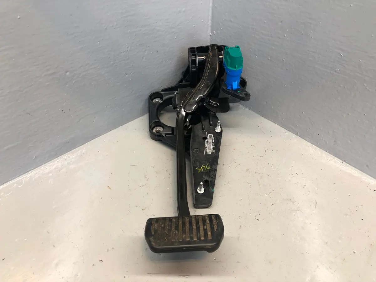 Range Rover Evoque Brake Pedal Gj32-2D094-Da L538 Auto 2016 To 2018 1