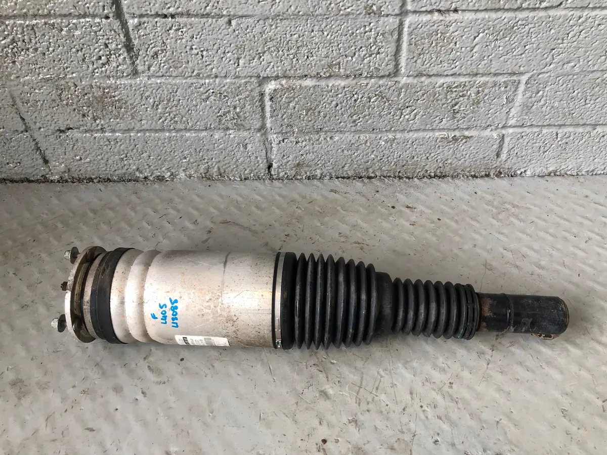 Range Rover L405 Strut Air Suspension Shock Absorber Off Side Front 22271123 1