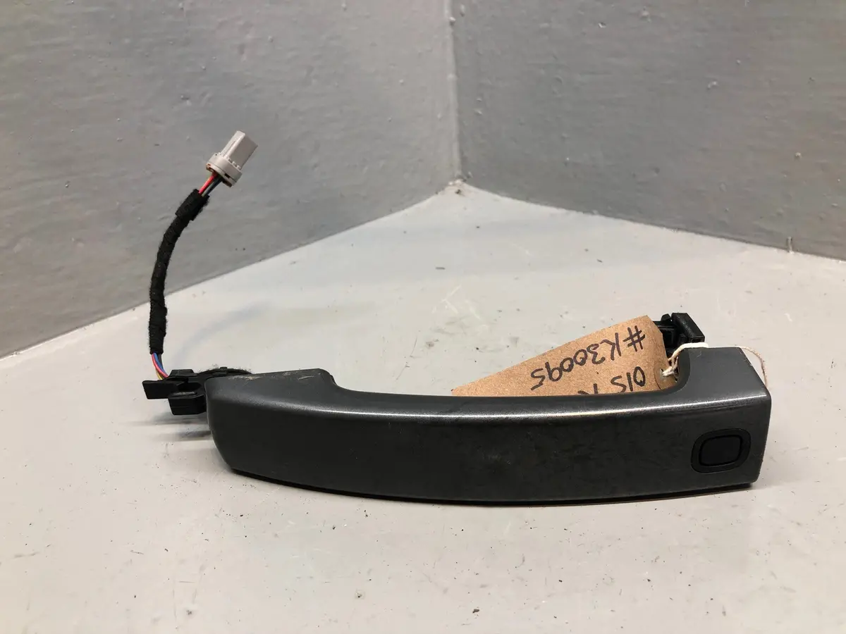 Discovery 4 External Keyless Door Handle Off Side Rear Grey Land Rover 1