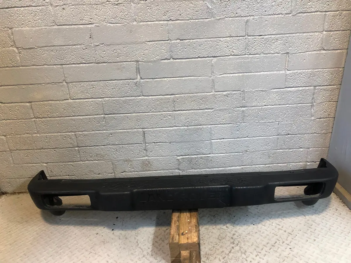 Discovery 2 Rear Bumper Td5 Or V8 Land Rover 1998 To 2004 R18125 1