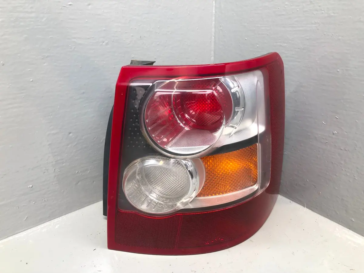 Range Rover Sport Rear Light Assembly Off Side L320 2005 To 2009 Amber R04036 1