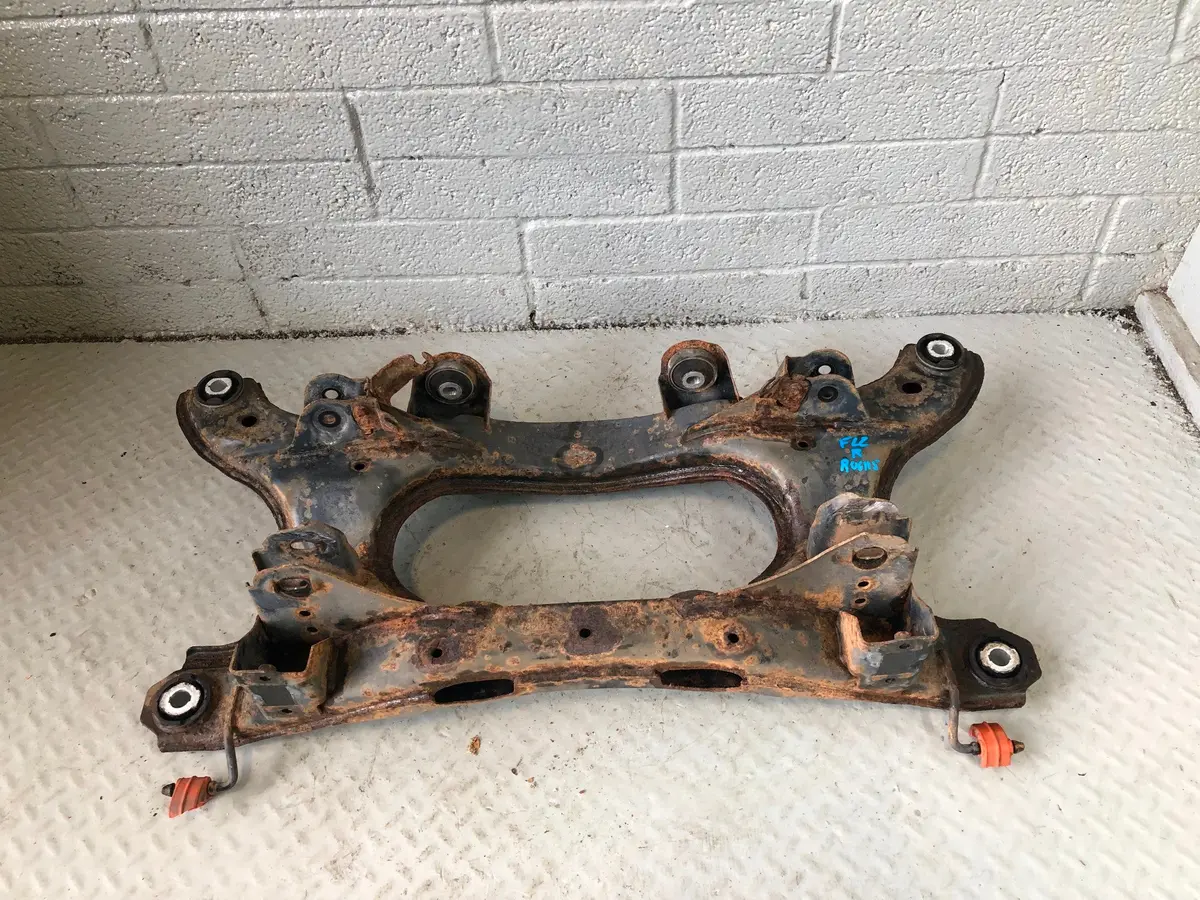Freelander 2 Td4 Rear Subframe Diff Carrier Land Rover 2006 To 2011 R06115 1
