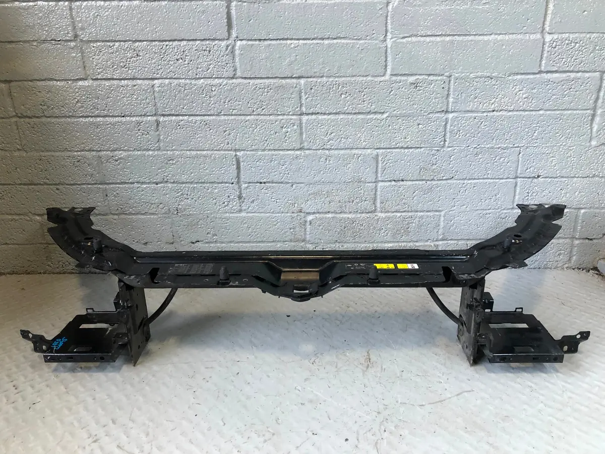 Discovery Sport Slam Panel Front Pre-Facelift Black L550  2014 To 2019 1