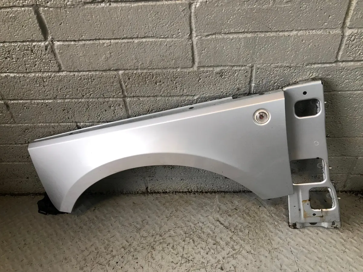 Range Rover L322 Near Side Wing Left Zermatt Silver Lrc 798 2006 To 2009 R30016 1