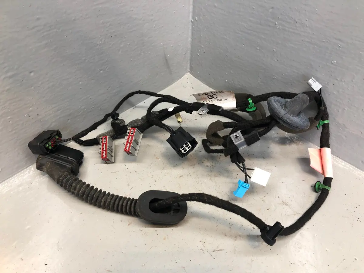 Range Rover Evoque Door Wiring Loom Near Side Rear Gj32-14632 Gc 2011 To 2018 1