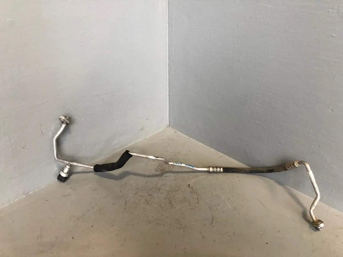 Range Rover L405 Air Con Conditioning Pipe 3.0 Tdv6  2013 To 2017 1