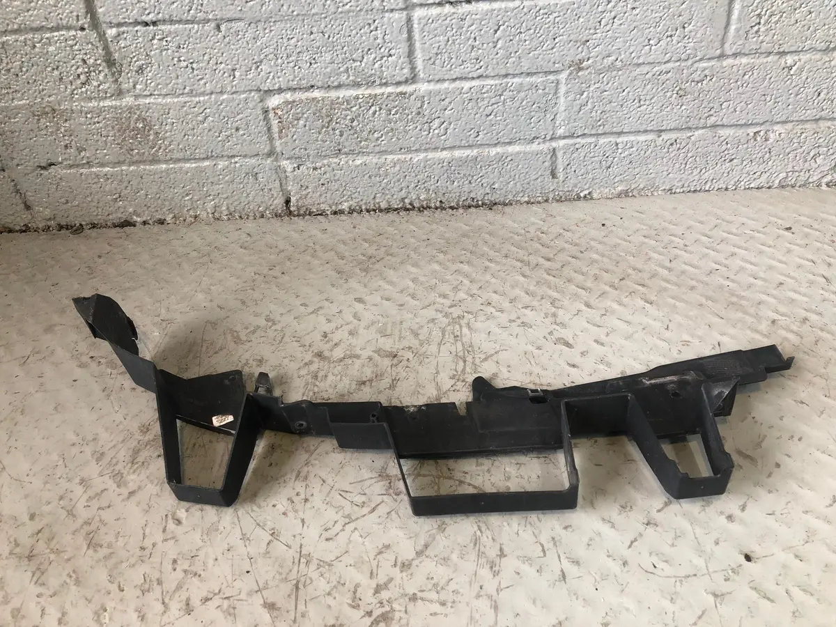 Range Rover Sport Bumper Support Bracket Near Side Front L320 2009 To 2013 1
