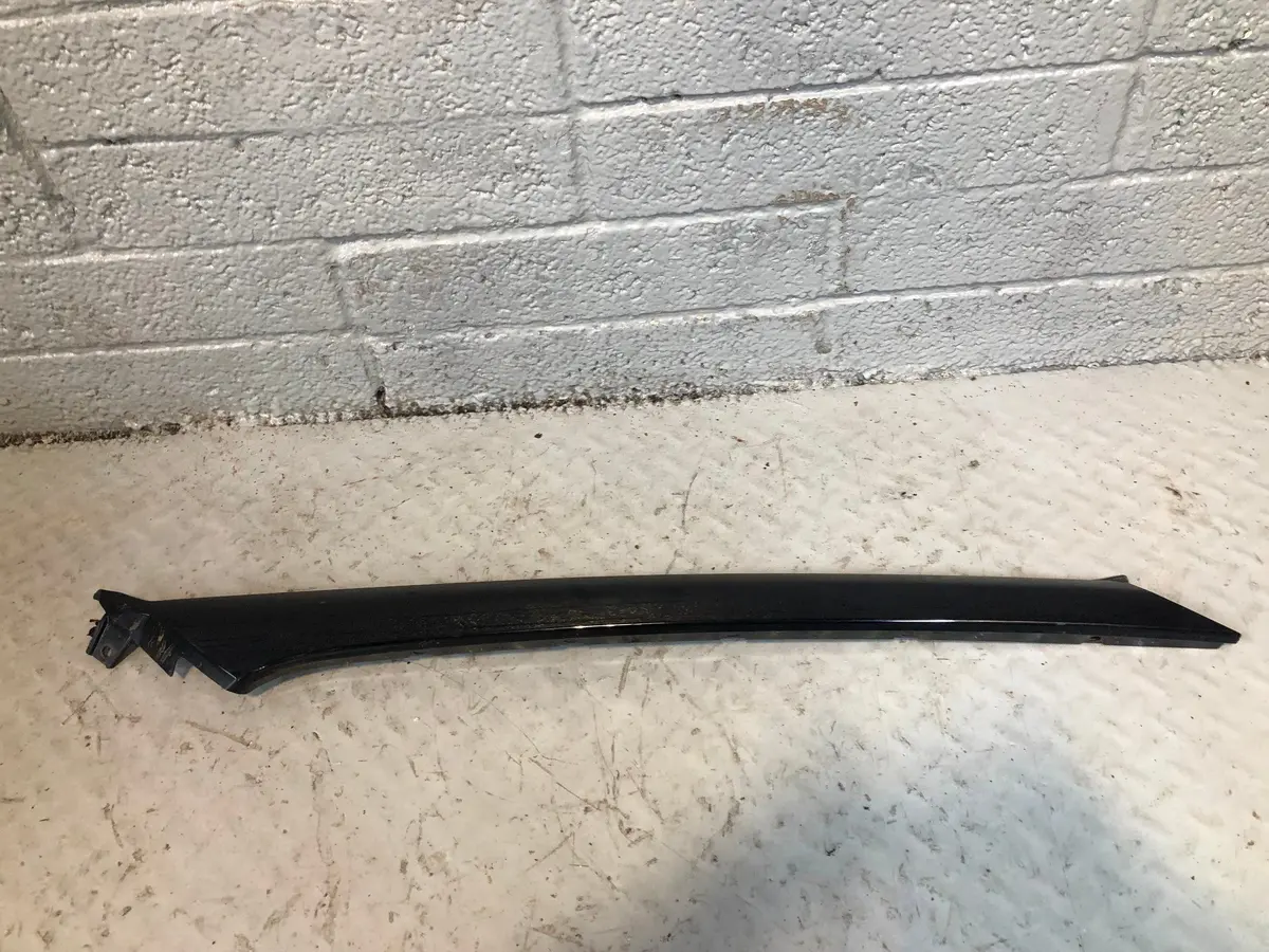 Range Rover Evoque A Pillar Trim Near Side Exterior Bj32-025A53-Aj 2011 To 2018 1
