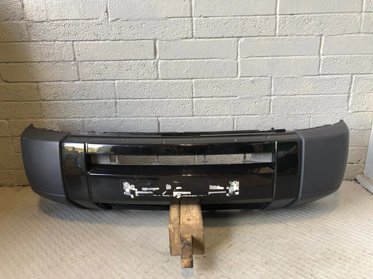 Discovery 3 Front Bumper In Java Black Land Rover 2004 To 2009 R03095 1