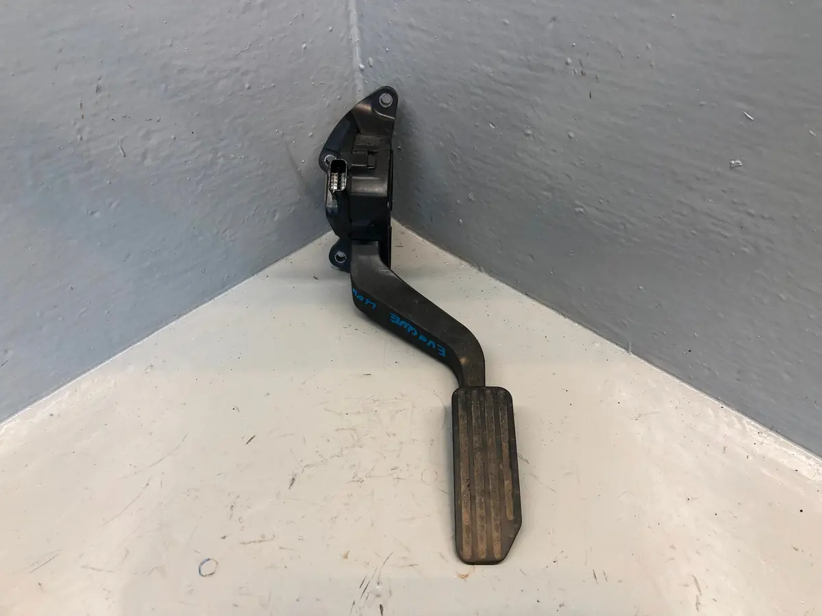 Range Rover Evoque Throttle Accelerator Pedal Fk72-9F836-Bb L538 2016 To 2018 1