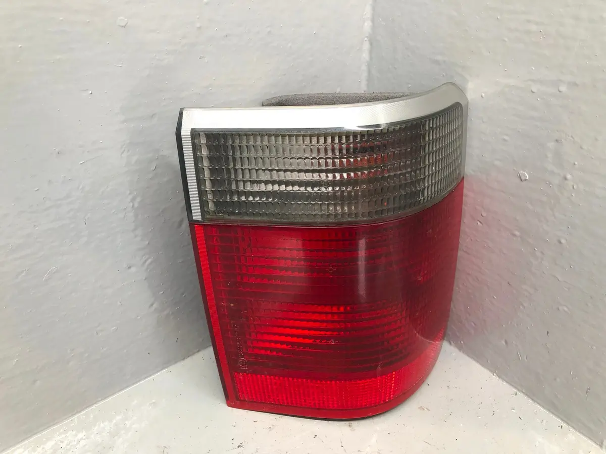 Range Rover P38 Rear Light Assembly Off Side Outer Red And Clear 1994 To 2002 1
