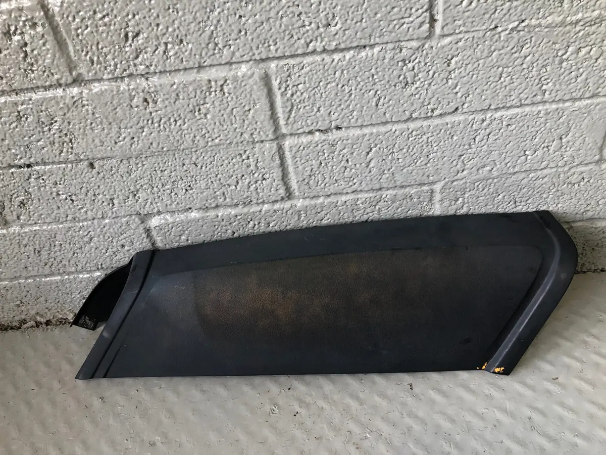 Range Rover P38 D Pillar Trim Near Side Left External Post Black 1994 To 2002 1