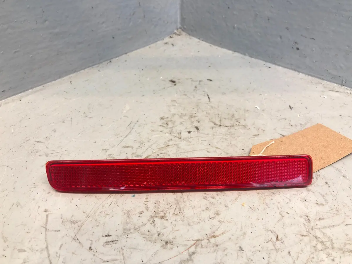 Range Rover Sport Rear Bumper Reflector Near Side Left L320 2009 To 2013 1