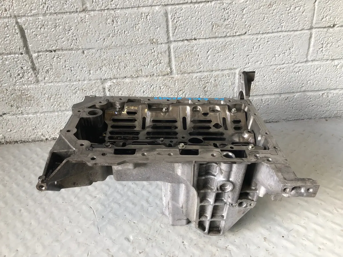 Discovery 4 Oil Sump Upper Tray 3.0 Tdv6 Land Rover 2014 To 2016 Gen 2 1