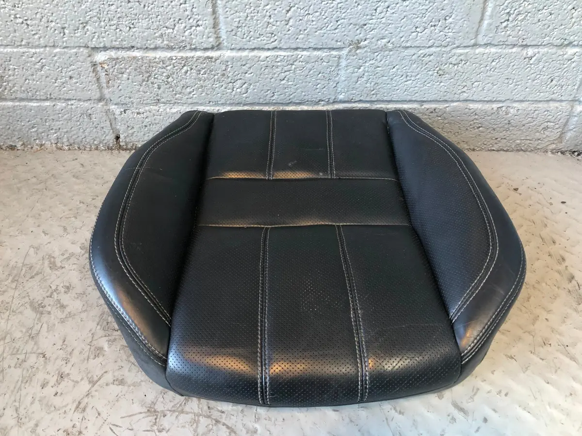 Range Rover Sport Seat Padded Base Near Side Front Black Facelift Heated L30125 1