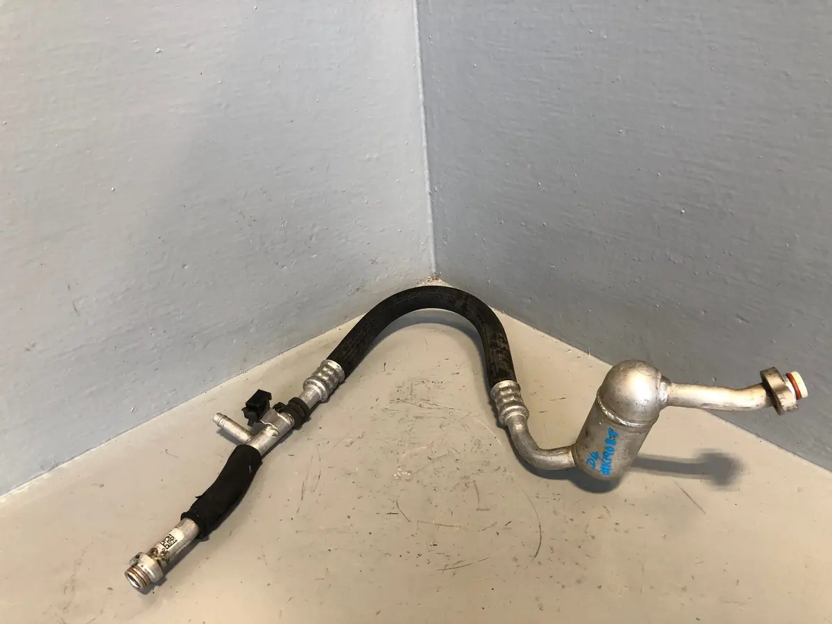 Air Conditioning Pipe Eh22-19N602-Cb 3.0 Tdv6 Discovery 4 Range Rover Sport 1